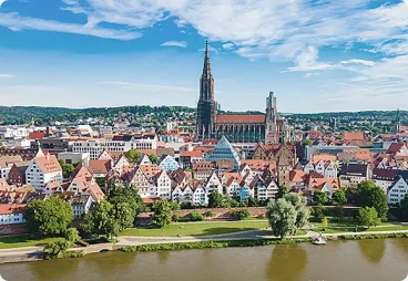 Blick über die Altstadt von Ulm mit dem Ulmer Münster