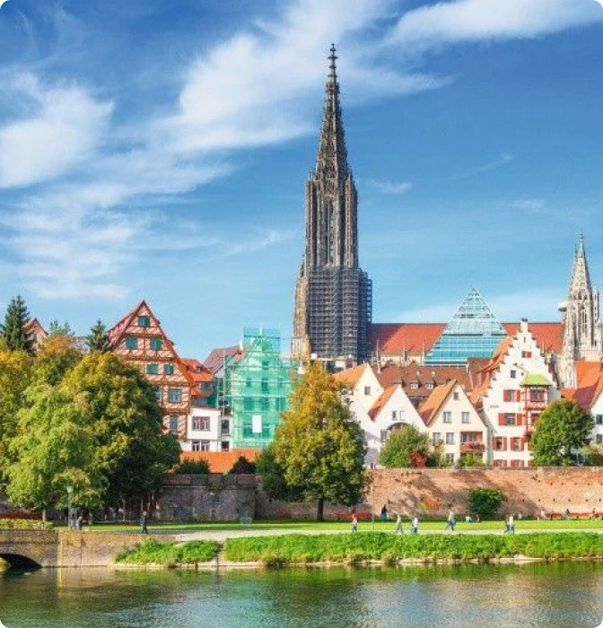 Blick über die Altstadt von Ulm mit dem Ulmer Münster